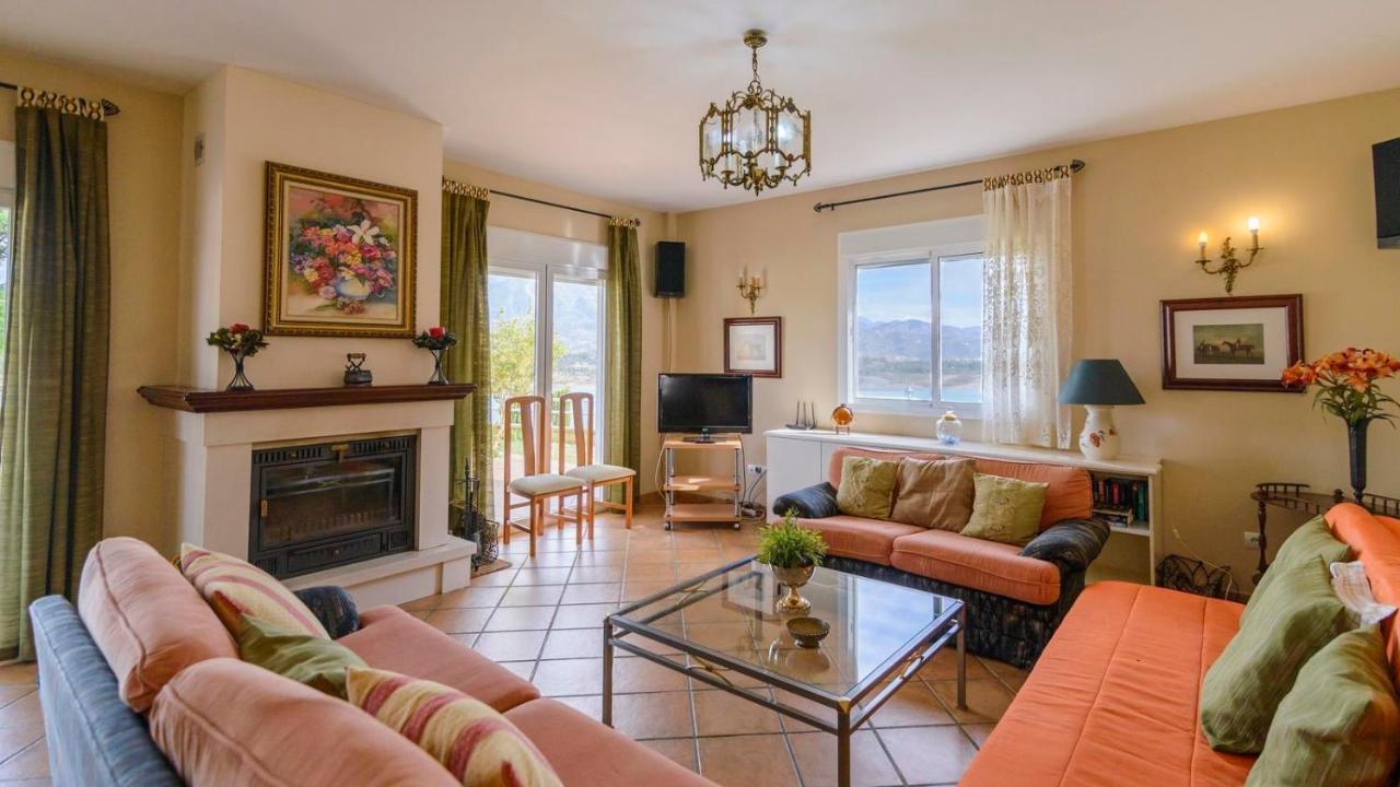 Casa Rocio Y Paloma Vinuela By Ruralidays Villa Eksteriør bilde